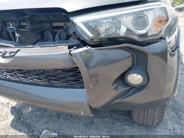 Toyota 4Runner Sr5