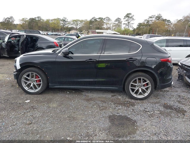 Alfa Romeo Stelvio Ti Lusso Awd