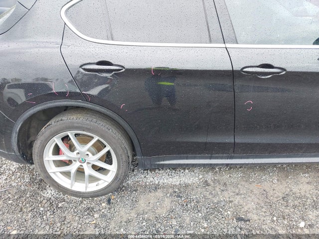 Alfa Romeo Stelvio Ti Lusso Awd