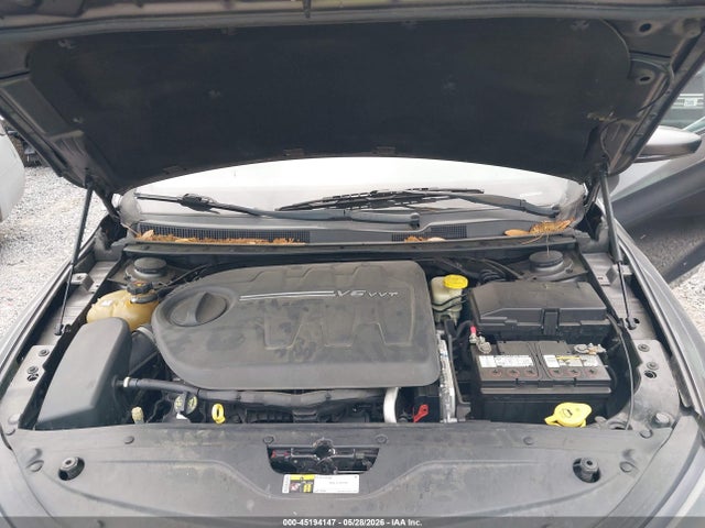 Chrysler 200 S
