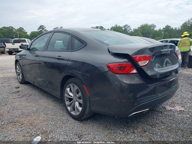 Chrysler 200 S