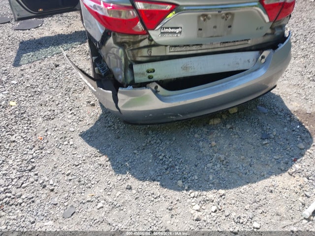Toyota Camry Le