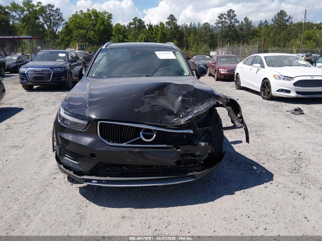 Volvo XC40 T4 Momentum