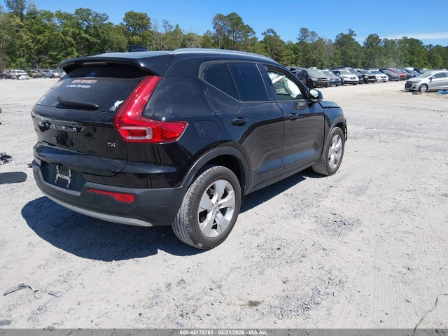 Volvo XC40 T4 Momentum