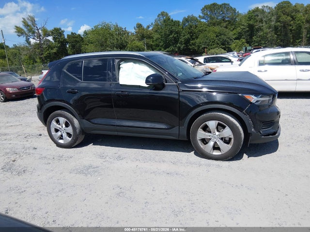 Volvo XC40 T4 Momentum
