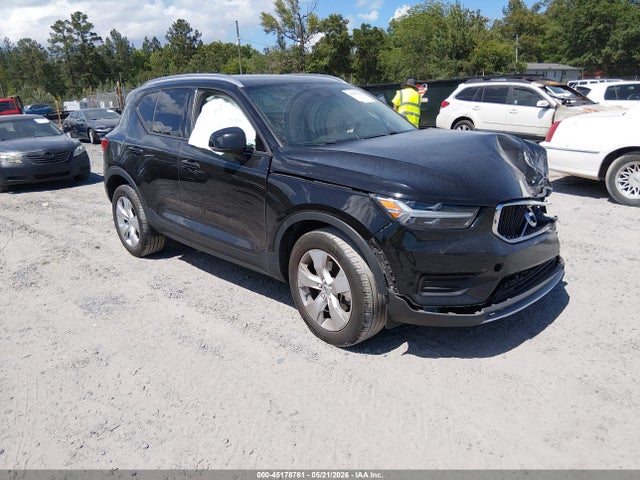 Salvage Volvo XC40 Image