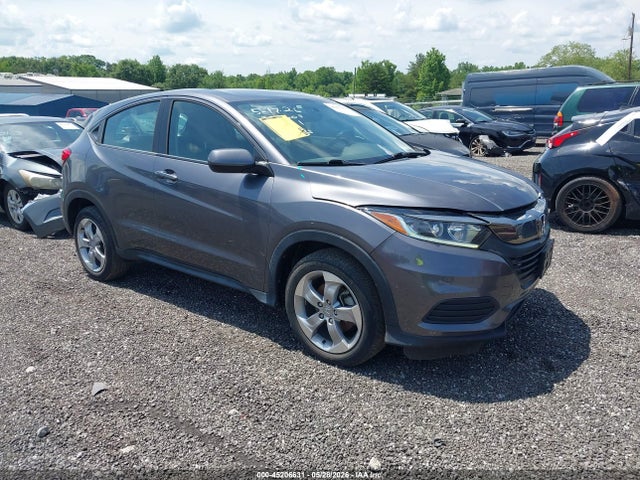 Salvage Honda HR-V Image