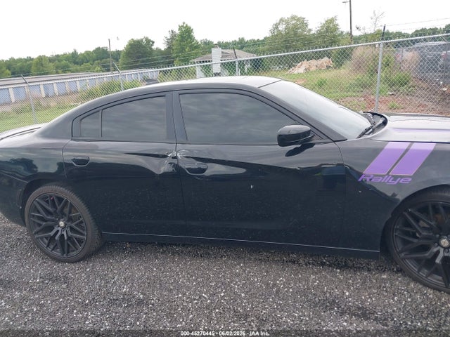 Dodge Charger Sxt