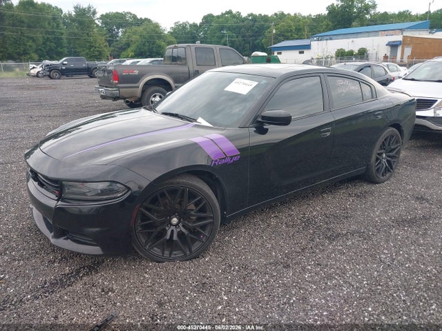 Dodge Charger Sxt