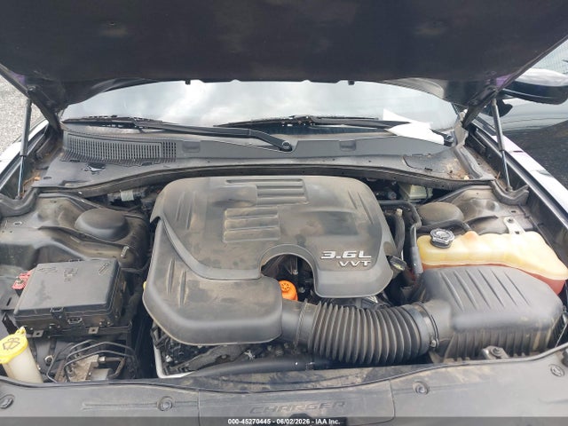 Dodge Charger Sxt