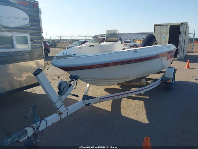 Salvage Starcraft Tournament 170 Boat And Trailer Image