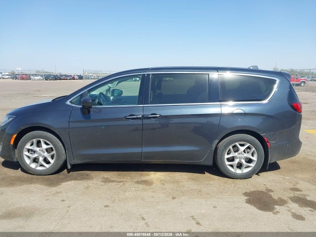 Chrysler Pacifica Touring Plus