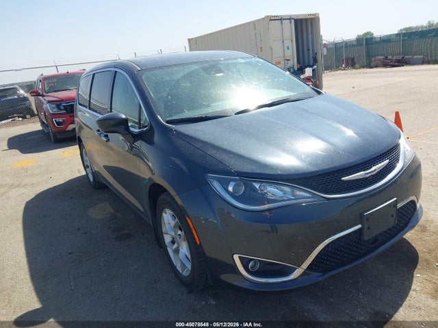 Chrysler Pacifica Touring Plus
