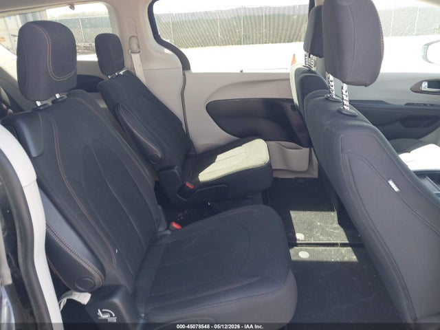 Chrysler Pacifica Touring Plus