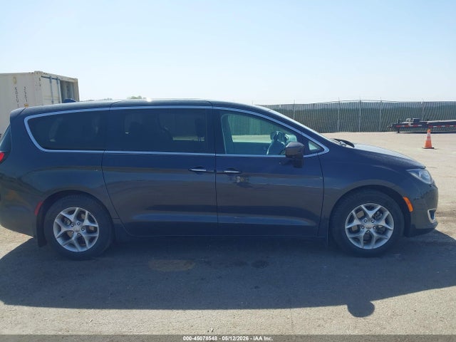 Chrysler Pacifica Touring Plus