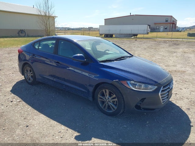 Salvage Hyundai ELANTRA Image