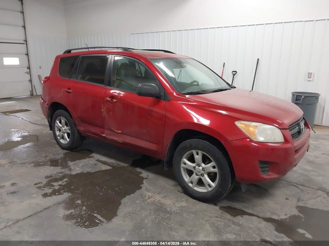 Salvage Toyota RAV4 Image