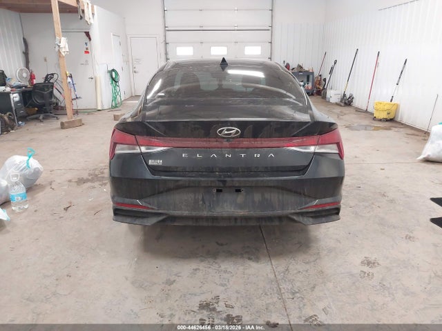 Hyundai ELANTRA Sel