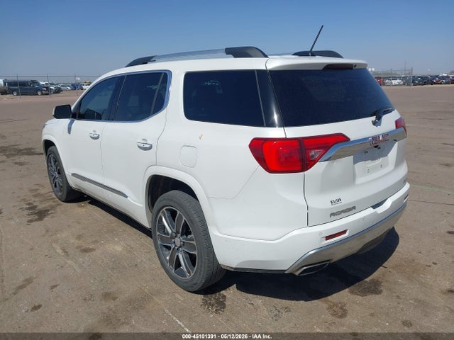 GMC Acadia Denali