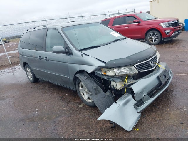 Salvage Honda Odyssey Image