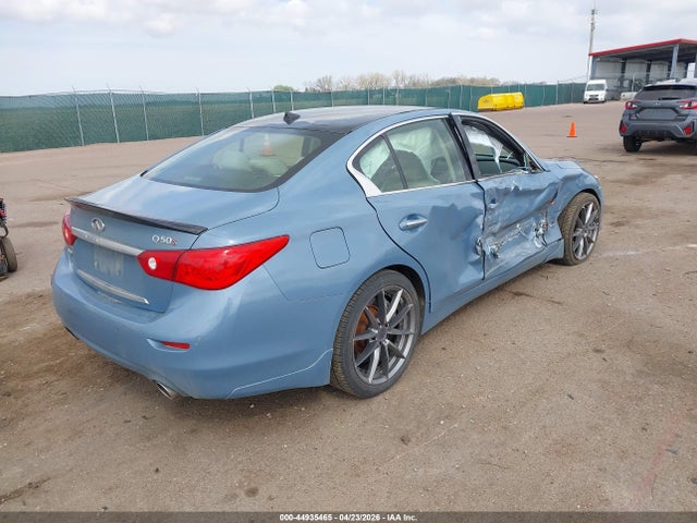 INFINITI Q50 Sport