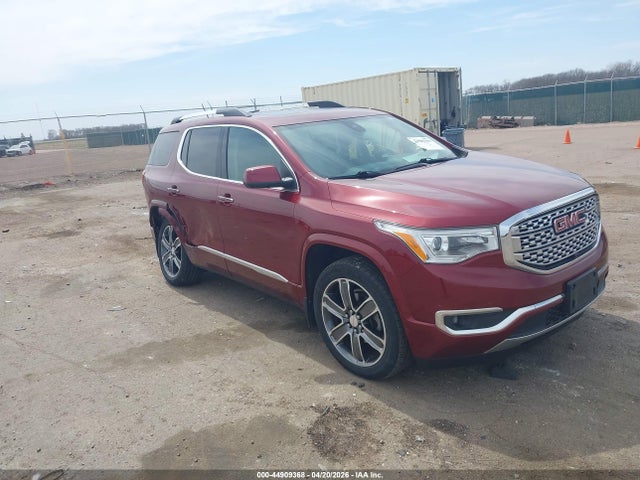 Salvage GMC Acadia Image