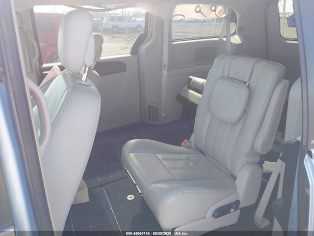 Chrysler Town & Country Touring