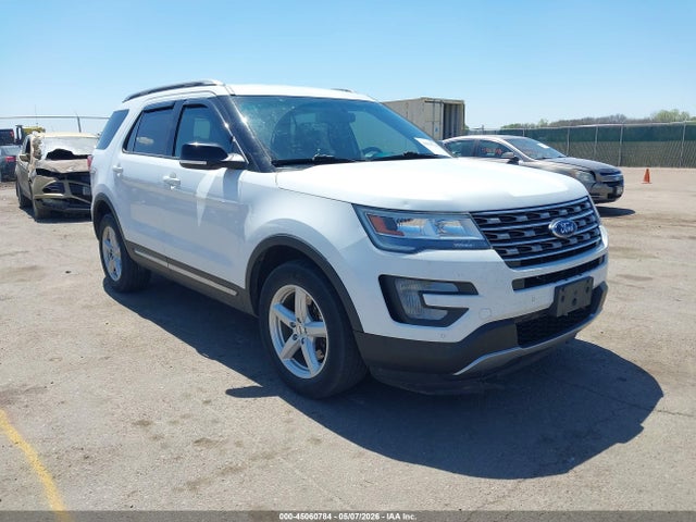 Salvage Ford Explorer Image