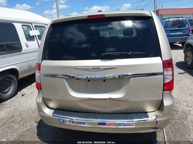 Chrysler Town & Country Touring