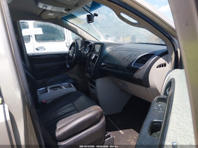 Chrysler Town & Country Touring