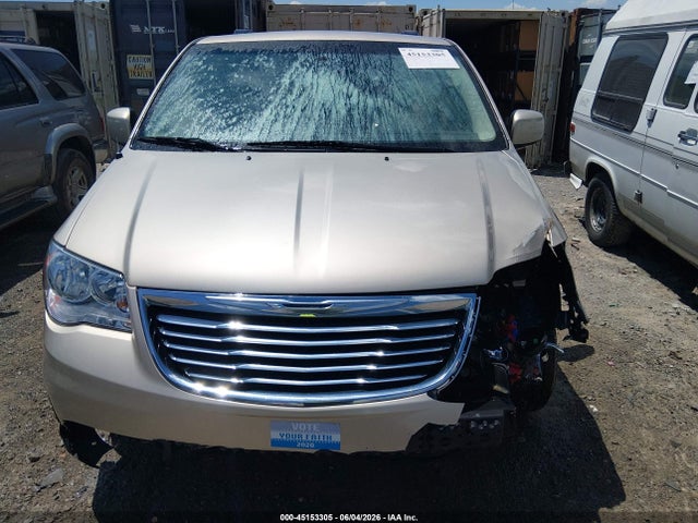 Chrysler Town & Country Touring