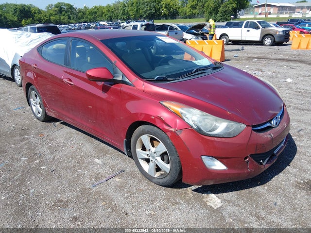 Salvage Hyundai ELANTRA Image