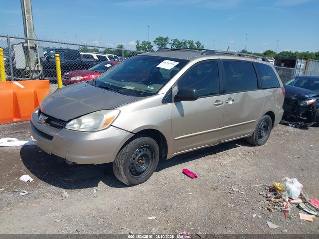 Toyota Sienna Le