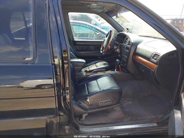 INFINITI Qx Luxury