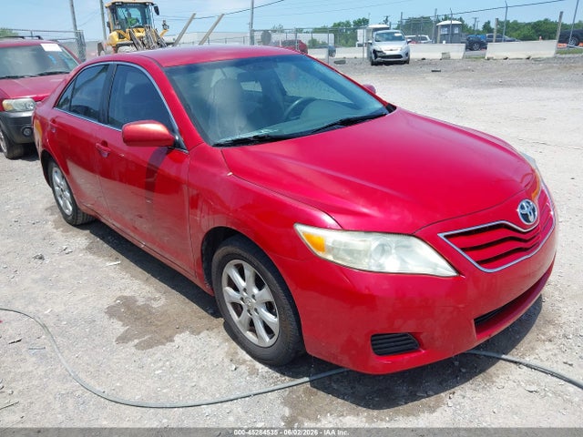 Salvage Toyota Camry Image