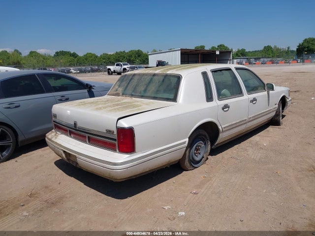 Lincoln Towncar