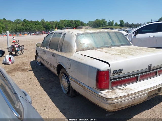 Lincoln Towncar
