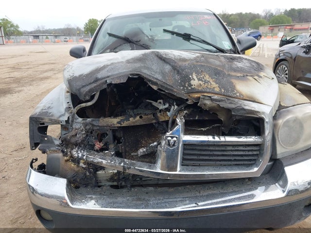Dodge Dakota Slt