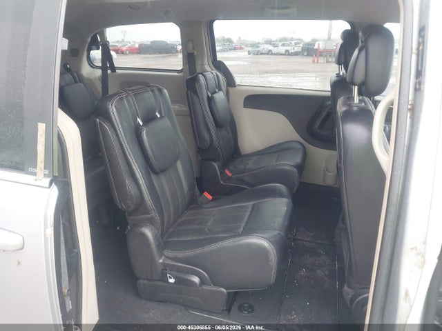 Chrysler Town & Country Touring
