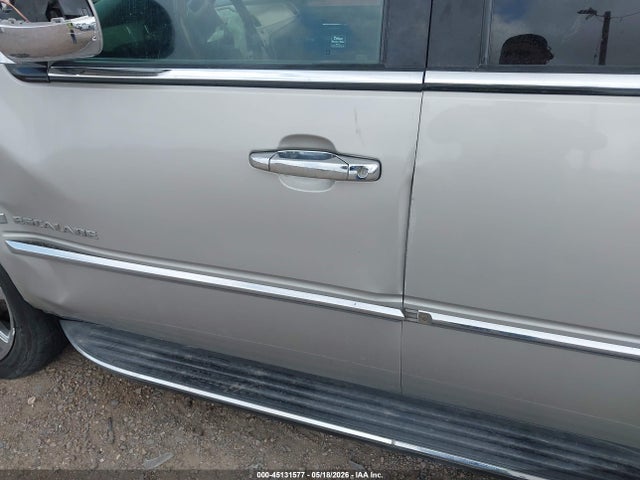 Cadillac Escalade Standard