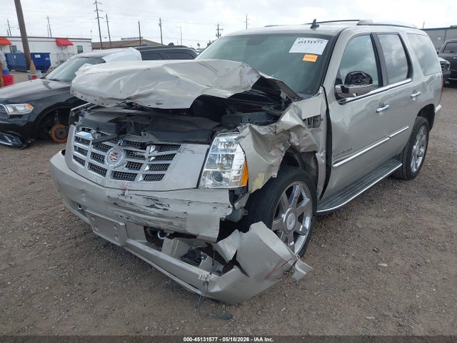 Cadillac Escalade Standard