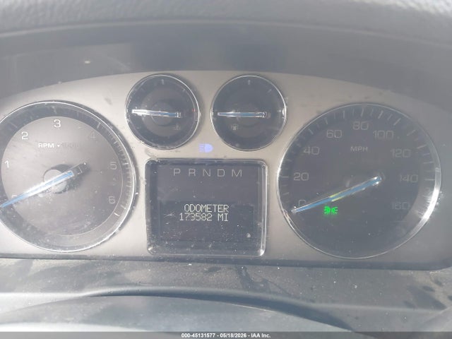 Cadillac Escalade Standard