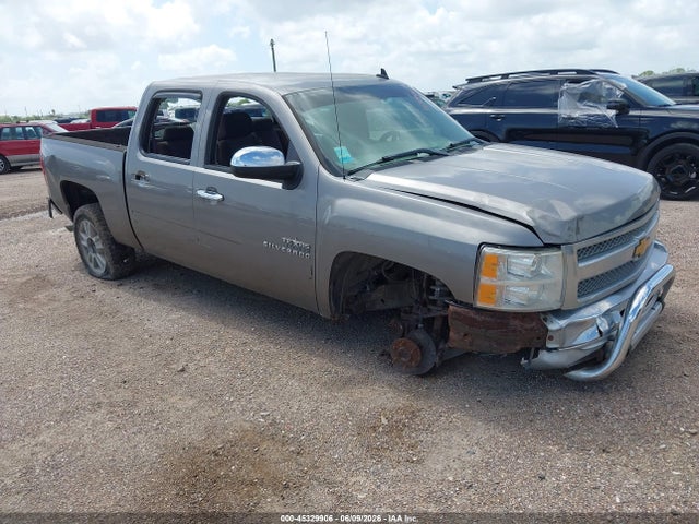 Salvage Chevrolet Silverado 1500 Image