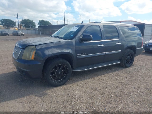 GMC Yukon Denali