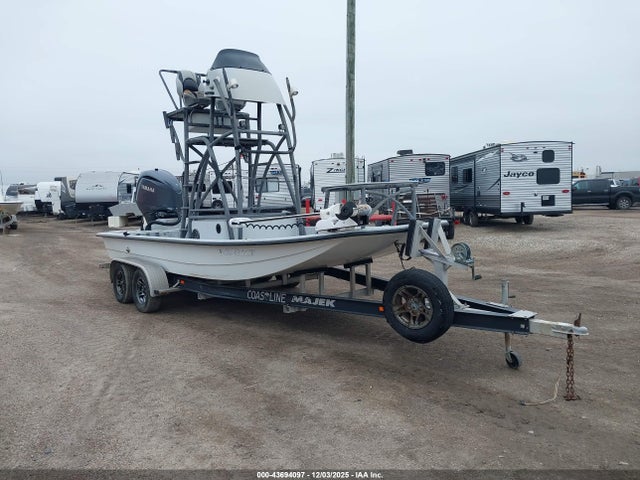 Salvage Majek Fishing Image