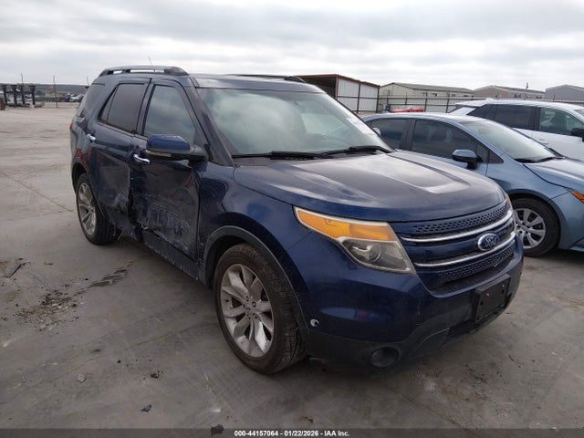 Salvage Ford Explorer Image