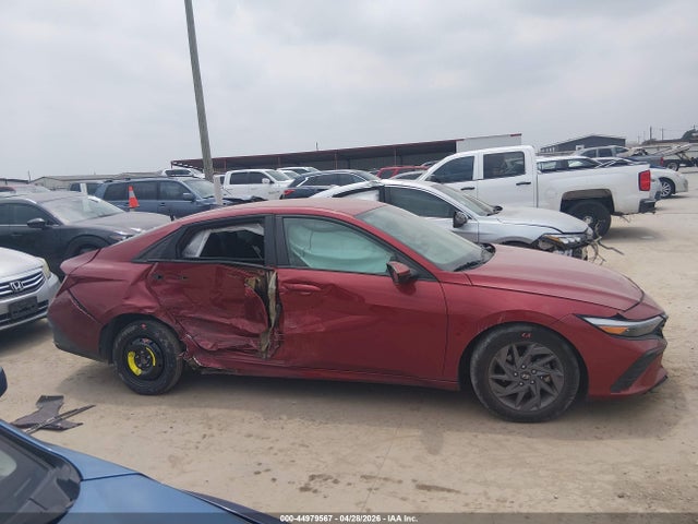 Hyundai ELANTRA Sel