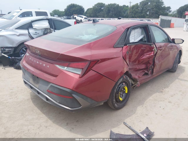 Hyundai ELANTRA Sel