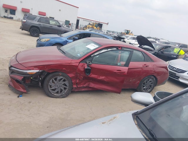 Hyundai ELANTRA Sel