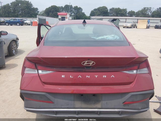 Hyundai ELANTRA Sel